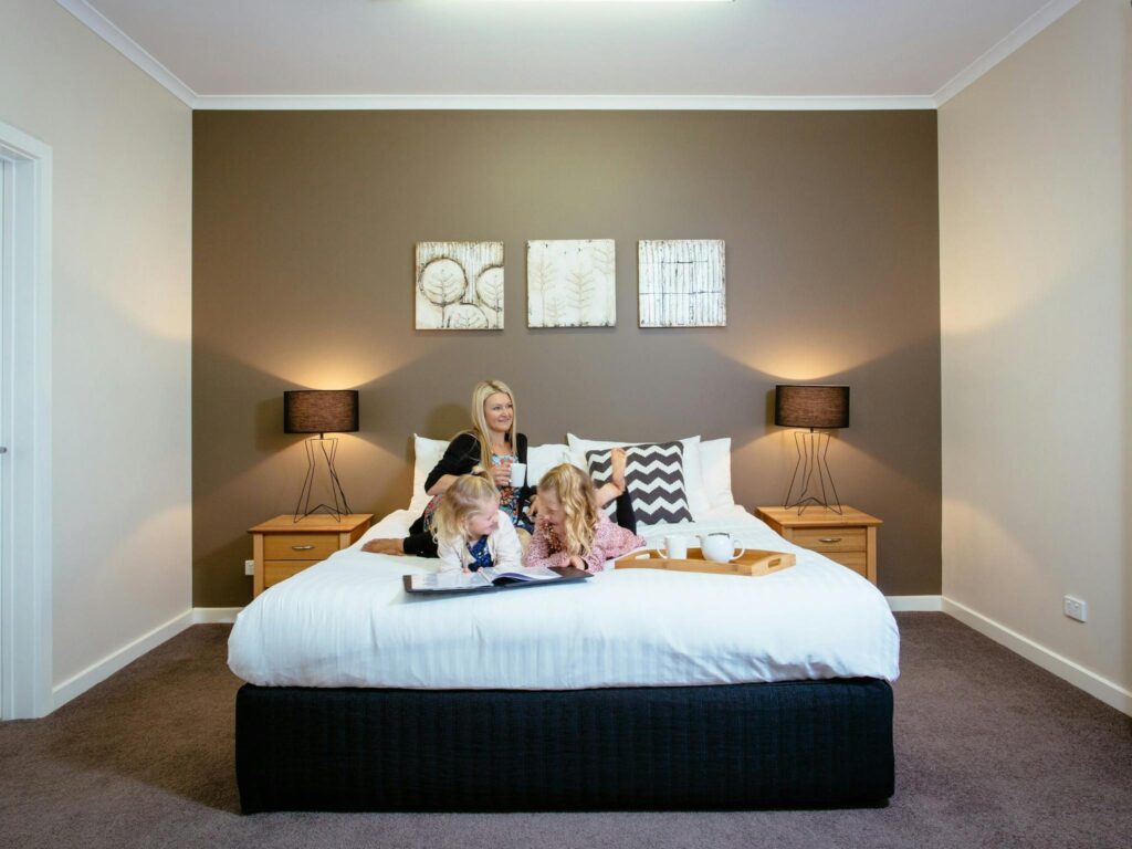 Master bedroom with king bed and spa ensuite, walk in robe.