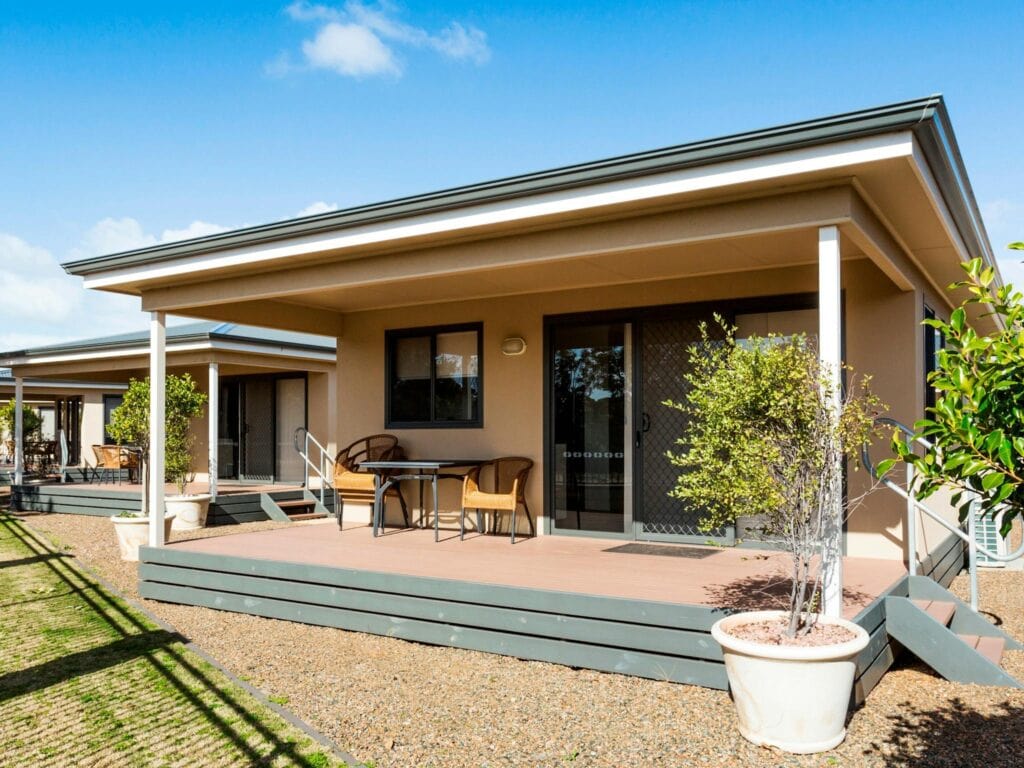 Deck & Entrance to Tumby Villa