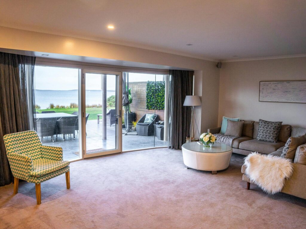 large spacious lounge room