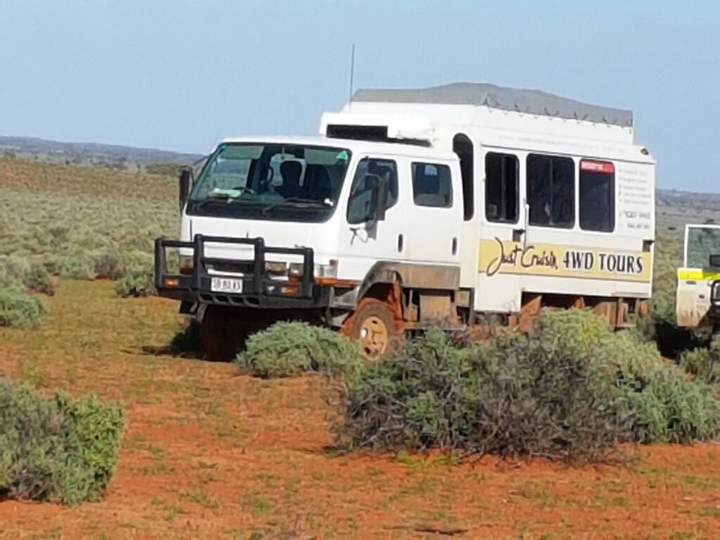 Mitsubishi Canter 16 passenger 4WD tour bus